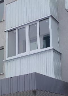 Внешняя отделка балкона белым профнастилом - фото 8