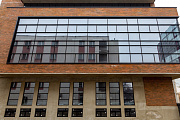 Алюминиевые окна в офисном здании - фото 3